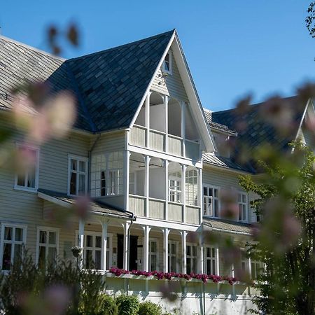 Visnes Hotel สตรีน ภายนอก รูปภาพ
