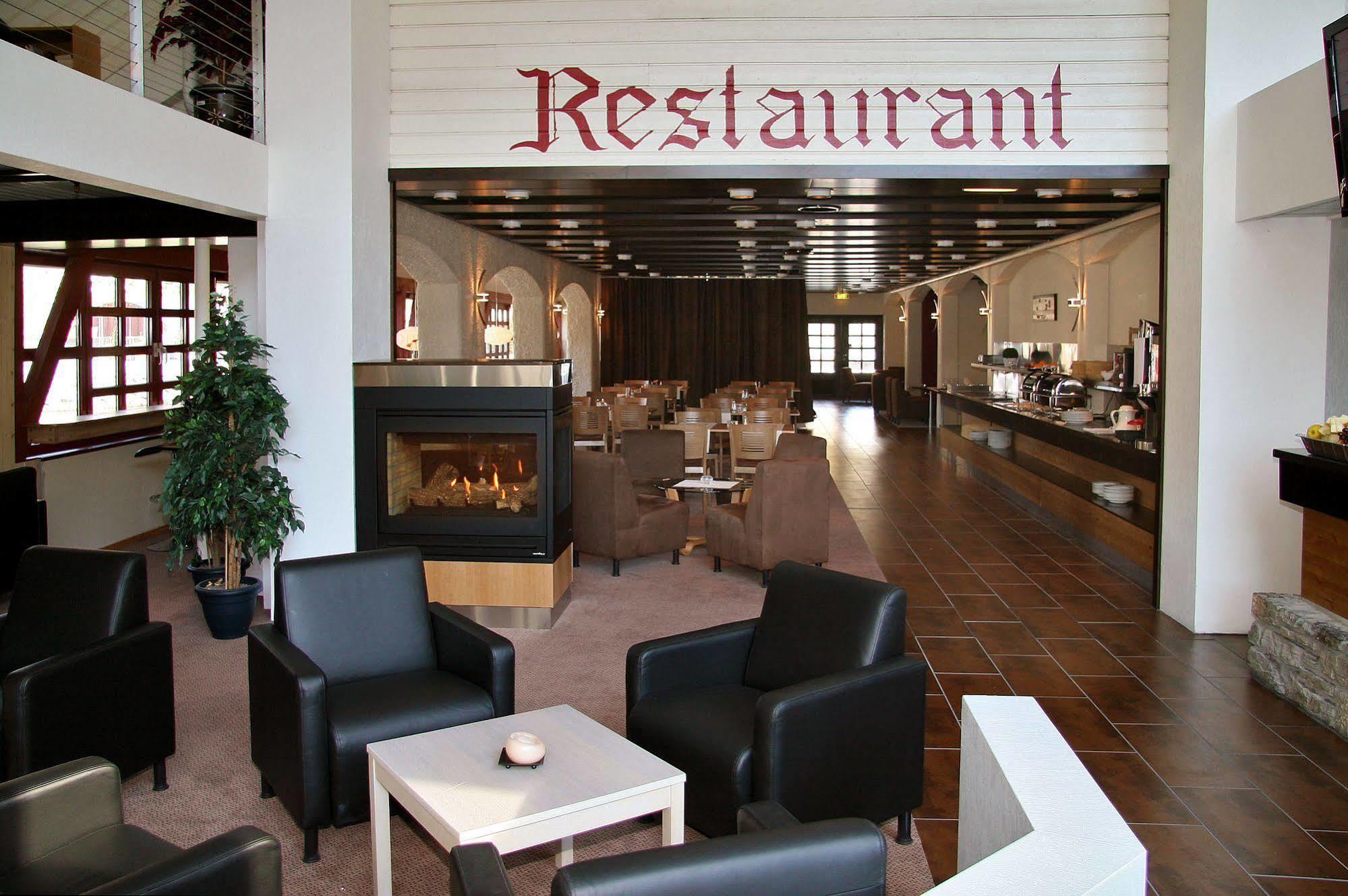 Visnes Hotel สตรีน ภายนอก รูปภาพ