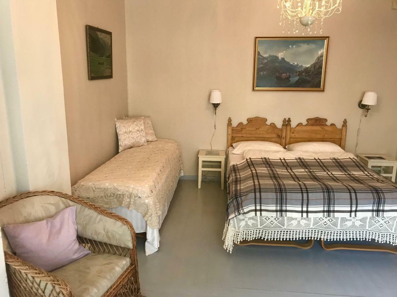 Visnes Hotel สตรีน ภายนอก รูปภาพ
